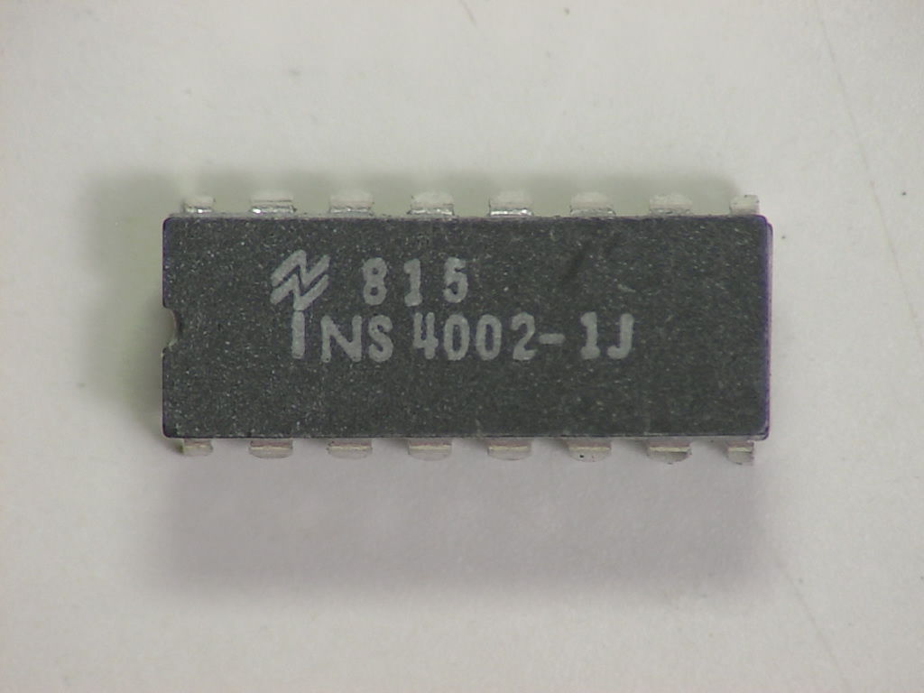 INS4002-1J 815.jpg