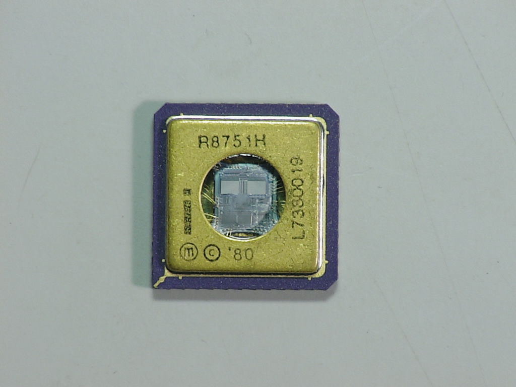 R8751H.jpg