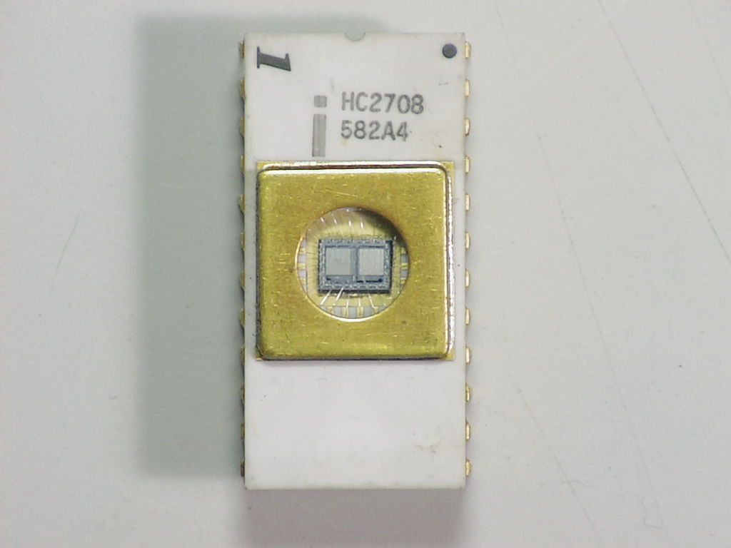 HC2708 582A4.jpg