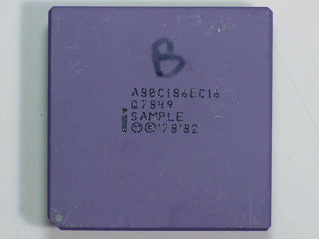 A80C186EC16 Q7849.jpg