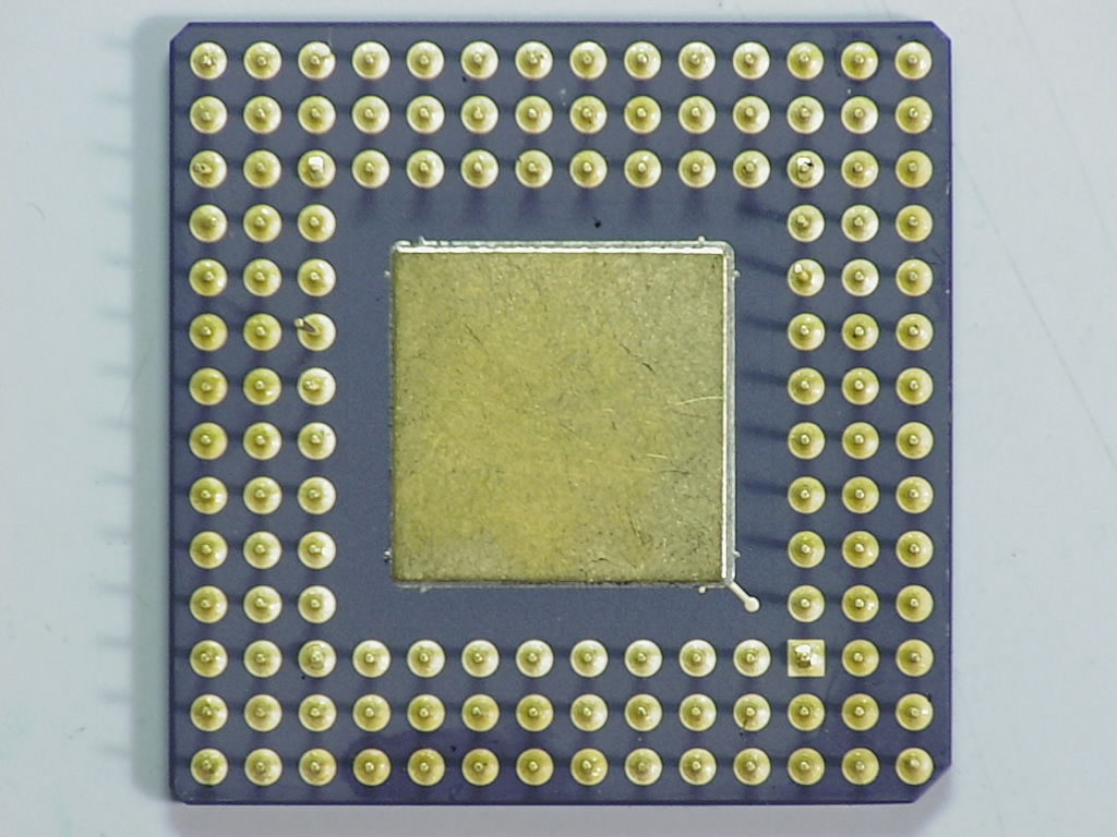 A80C186EB16 Q8390b.jpg